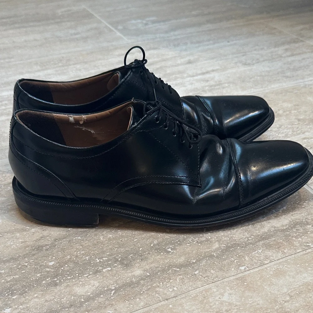 Stacy Adams Black Leather Oxfords size 10 1/2